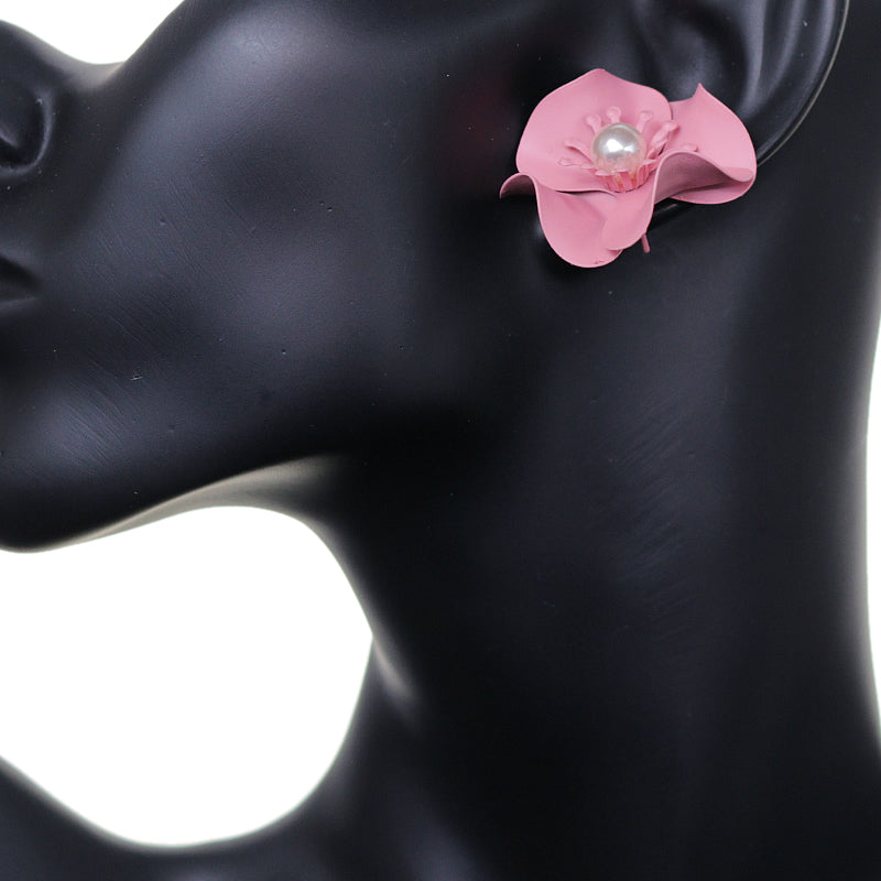 Light Pink Faux Pearl Flower Earrings